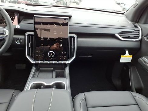 New 2026 GMC Acadia Elevation w/ Elevation Premium Package image 19