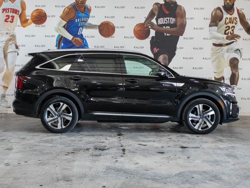 Used 2023 Kia Sorento SX Prestige image 19