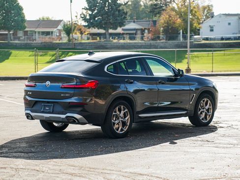 Used 2023 BMW X4 xDrive30i w/ Premium Package image 5