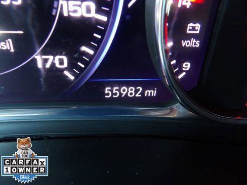 Used 2023 Chevrolet Traverse Premier w/ LPO, Floor Liner Package AWD/4WD image 38