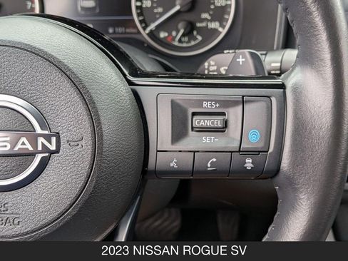 Used 2023 Nissan Rogue SV w/ SV Premium B Package FWD image 18