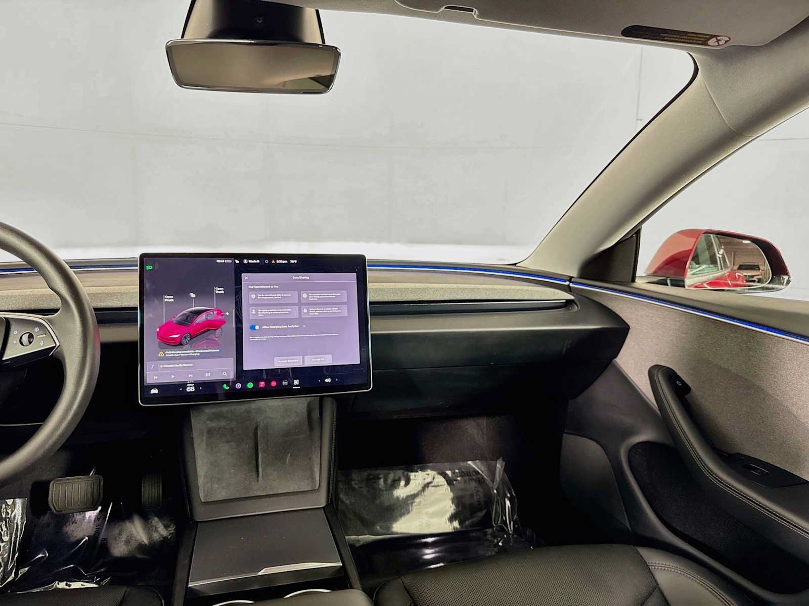 Used 2024 Tesla Model 3 Standard Range RWD image 29