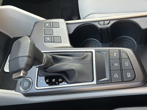 New 2026 Kia Sportage EX FWD image 19