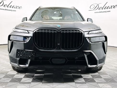 Used 2024 BMW X7 xDrive40i w/ Executive Package AWD/4WD image 2