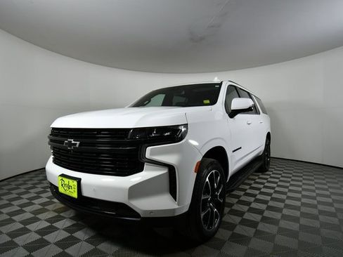 Used 2024 Chevrolet Suburban RST w/ Luxury Package image 7