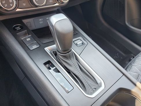 New 2025 Nissan Kicks SV image 16