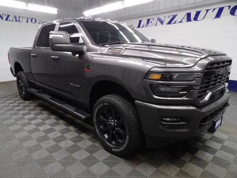 Used 2025 RAM 2500 Big Horn AWD/4WD image 3