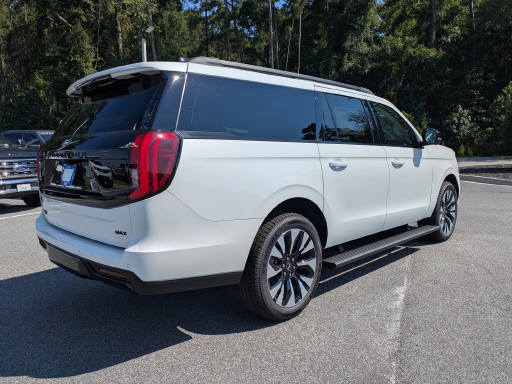 New 2027 Ford Expedition Max Platinum AWD/4WD image 4