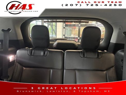 Used 2021 Ford Explorer XLT w/ Equipment Group 202A AWD/4WD image 12