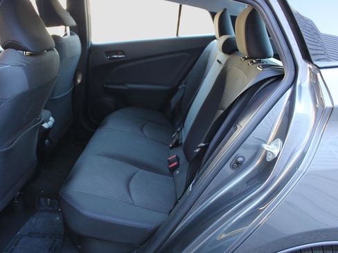 Used 2020 Toyota Prius Prime LE image 32