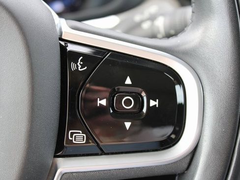 Used 2022 Volvo XC60 B6 Inscription w/ Advanced Package image 31