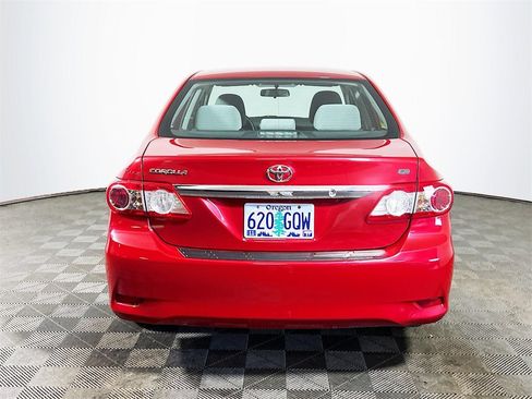 Used 2011 Toyota Corolla LE image 7