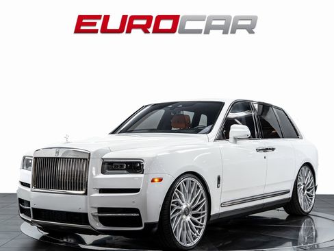 Used 2022 Rolls-Royce Cullinan image 1