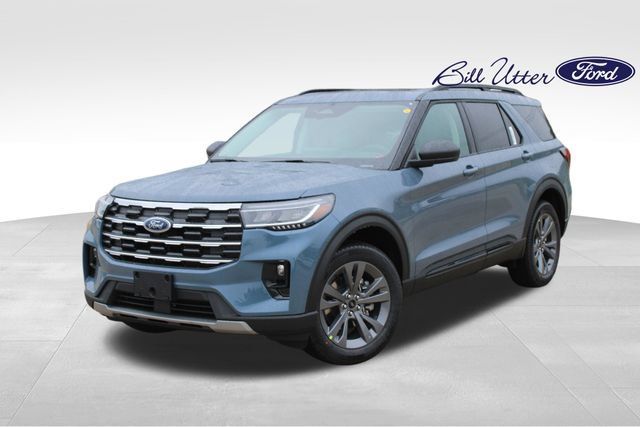 New 2026 Ford Explorer Active w/ Active Comfort Package AWD/4WD image 1