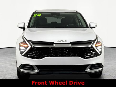 Used 2024 Kia Sportage EX FWD image 2