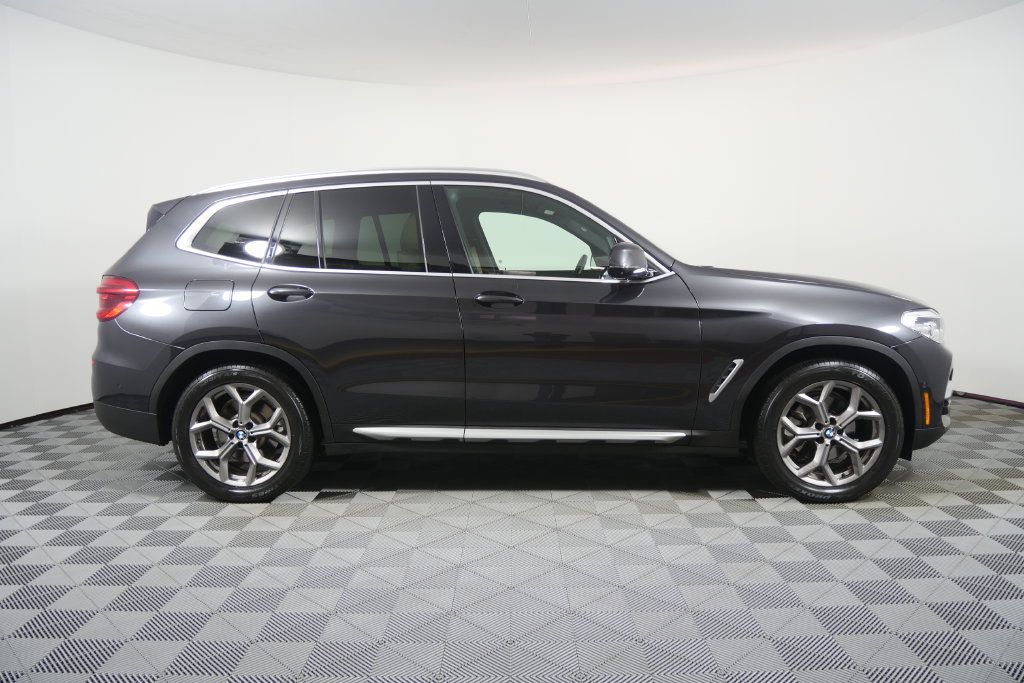 Used 2021 BMW X3 xDrive30i AWD/4WD image 3