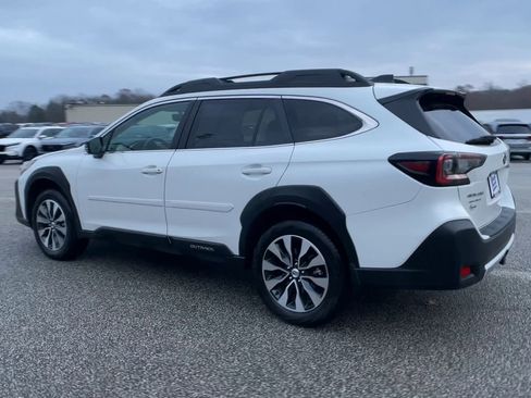Used 2025 Subaru Outback Limited image 7
