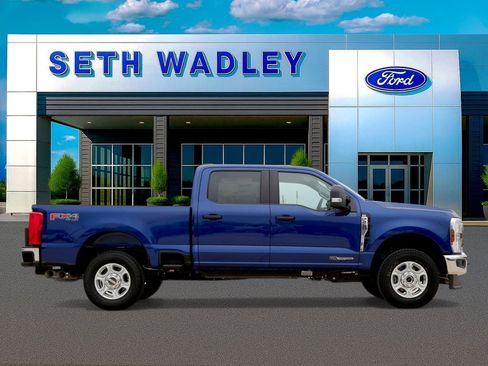 New 2026 Ford F250 XLT w/ FX4 Off-Road Package AWD/4WD image 2