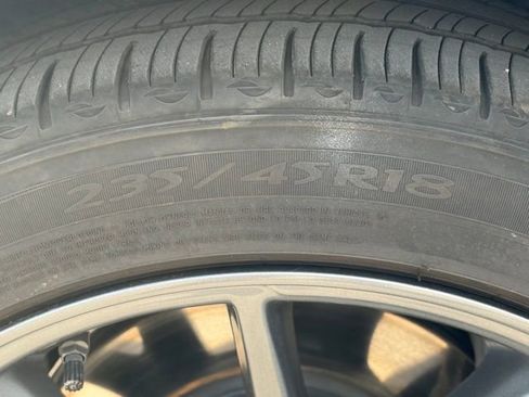 Used 2023 Tesla Model 3 Standard Range image 6