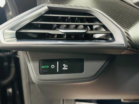 Used 2022 Audi e-tron GT Premium Plus image 15