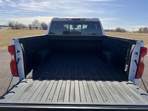 Used 2022 Chevrolet Silverado 1500 High Country w/ High Country Premium Package image 7