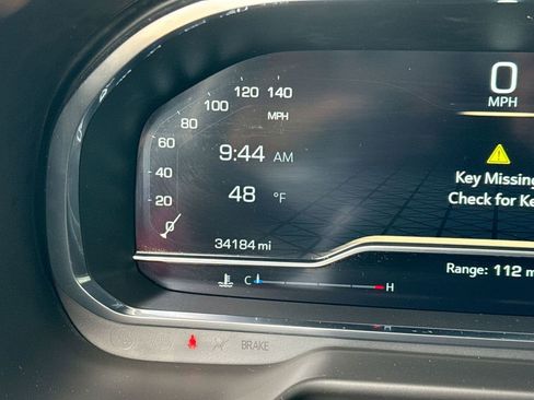 Used 2024 GMC Yukon XL AT4 w/ AT4 Premium Package image 15