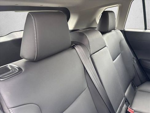Used 2026 Toyota Corolla Cross XLE FWD image 21