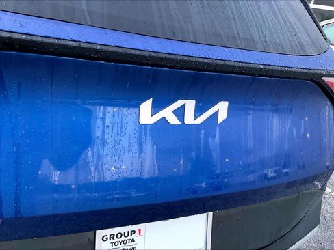 Used 2024 Kia Sportage EX FWD image 9