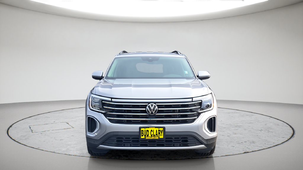 Used 2024 Volkswagen Atlas SE AWD/4WD image 2