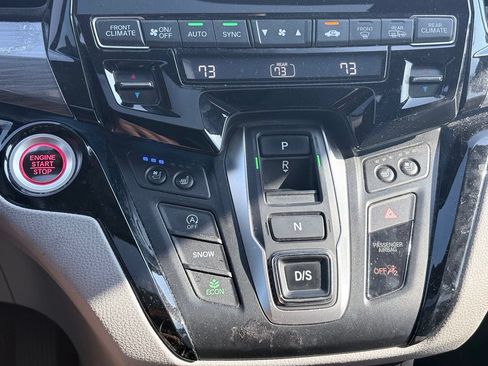 Used 2021 Honda Odyssey Elite image 12