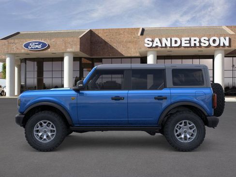 New 2025 Ford Bronco Badlands image 3