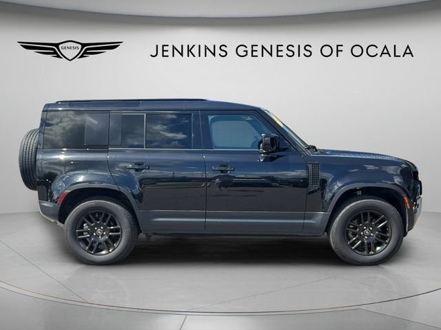 Used 2025 Land Rover Defender 110 S AWD/4WD image 2