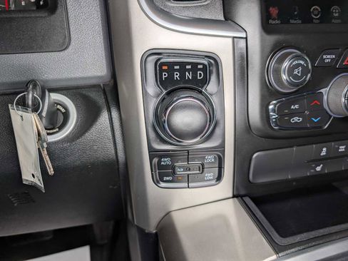 Used 2017 RAM 1500 Big Horn AWD/4WD image 32