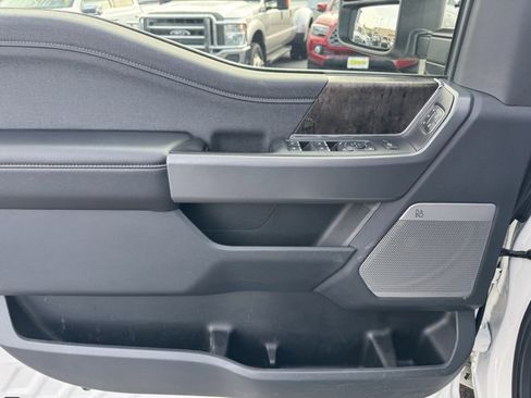 Used 2024 Ford F350 Lariat w/ Lariat Ultimate Package image 16