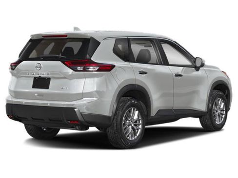 Used 2024 Nissan Rogue S FWD image 2