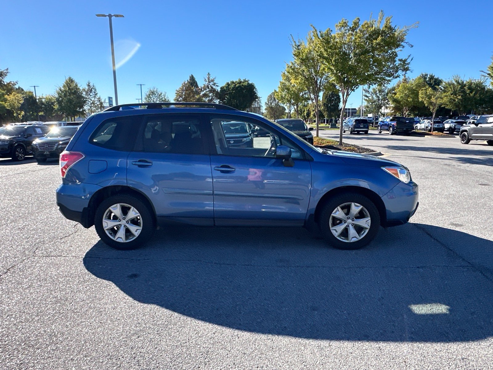 Used 2016 Subaru Forester 2.5i Premium AWD/4WD image 6