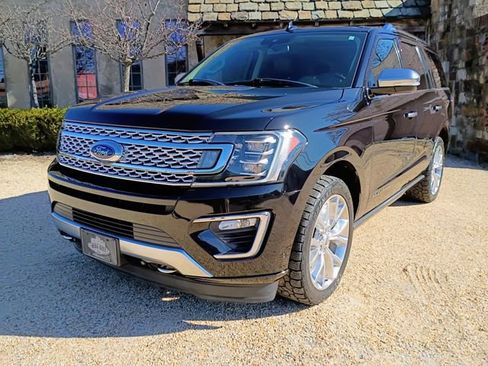 Used 2019 Ford Expedition Platinum image 5