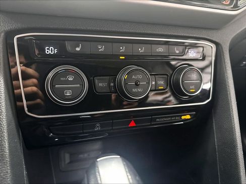 Used 2023 Volkswagen Atlas SE FWD image 18