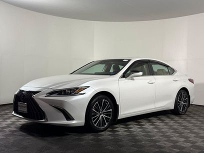 Used 2024 Lexus ES 300h w/ Premium Package