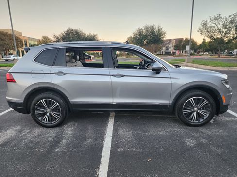 Used 2019 Volkswagen Tiguan SEL image 8