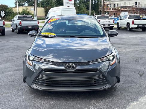 Used 2026 Toyota Corolla LE FWD image 25