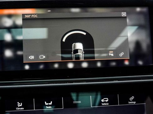 Used 2022 Land Rover Range Rover SV Autobiography Dynamic image 31