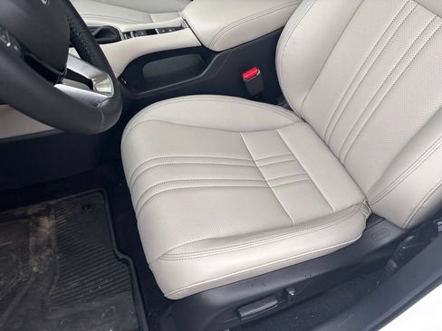 Certified 2026 Honda HR-V EX-L image 12