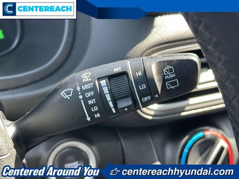 Used 2020 Hyundai Kona SEL Plus AWD/4WD image 23