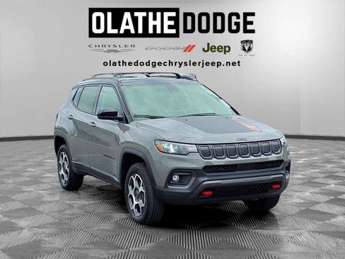 Certified 2022 Jeep Compass Trailhawk w/ Sun and Sound Group AWD/4WD image 30