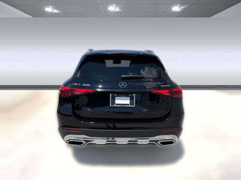 Used 2024 Mercedes-Benz GLC 300 4MATIC image 10
