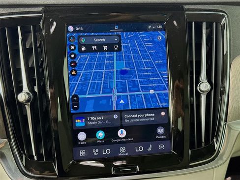 Used 2023 Volvo S90 B6 Plus AWD/4WD image 17