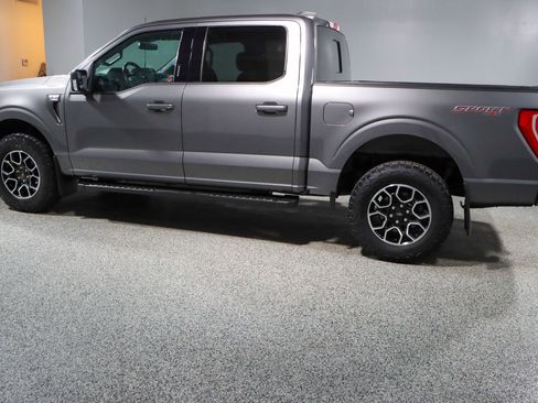 Used 2022 Ford F150 XLT w/ Equipment Group 302A High image 10