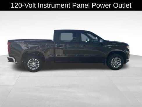 Used 2023 Chevrolet Silverado 1500 LT AWD/4WD image 9