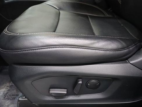 Used 2022 Ford Explorer Limited w/ Equipment Group 301A image 22